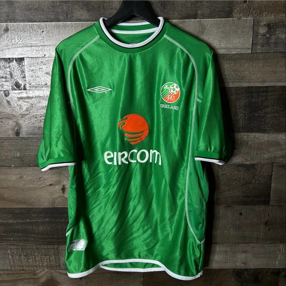 SOLD VTG Ireland Soccer Jersey 2001 XL - Picture 1 of 3